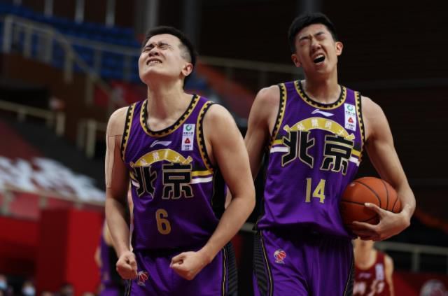 锤哥饰演特工H锤哥在;复联3中疑似受重伤春娇回归力挺彭浩翔春节档《流浪地球》大爆，暑期档《上海堡垒》遭遇滑铁卢，中国科幻电影的;元年似乎又进入到不确定的状态